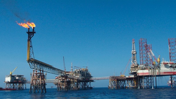 Chi tiêu đầu tư của ngành dầu khí trong thời gian tới sẽ ở mức cao nhất, tạo lợi thế cho các doanh nghiệp dịch vụ dầu khí