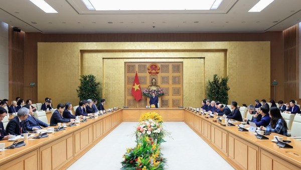 Thủ tướng Phạm Minh Chính tiếp, làm việc với đoàn các doanh nghiệp Nhật Bản đang có chuyến khảo sát tại Việt Nam do Phòng Thương mại và Công nghiệp Nhật Bản (JCCI) tổ chức - Ảnh: VGP.