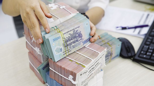 Một số ngân hàng tăng lãi suất tiết kiệm lên 9%/năm