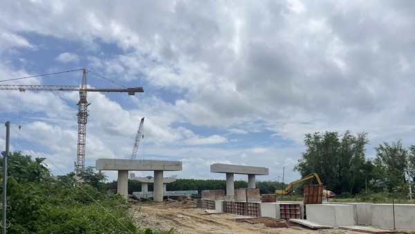 Dự án Đường Hoàng Sa - Dốc Sỏi có tổng vốn đầu tư 3.500 tỷ đồng. 