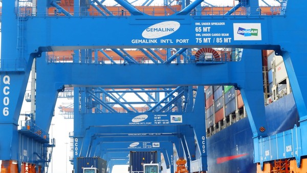 Lợi nhuận doanh nghiệp logistics quý II phân hóa, triển vọng ngành vẫn tích cực
