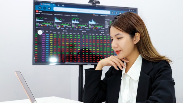 Sau nhịp điều chỉnh mạnh, định giá thị trường đang trở nên hấp dẫn hơn