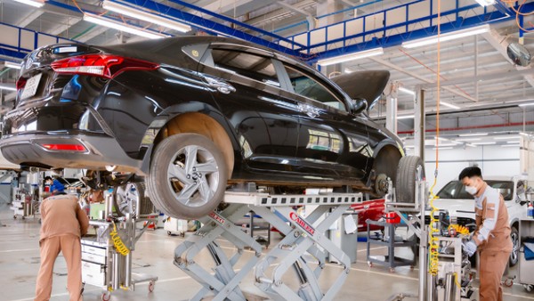 Ngành kinh doanh dịch vụ bảo hành, bảo dưỡng xe ô tô không còn là ngành nghề kinh doanh có điều kiện kể từ ngày 1/7/2026, theo Luật Đầu tư 2025. (Ảnh internet)