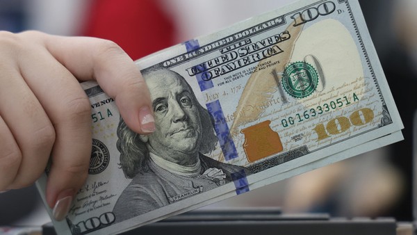 Áp lực tỷ giá lan từ chi phí vốn đến biên lợi nhuận doanh nghiệp