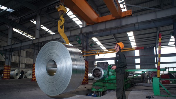 Triển vọng lợi nhuận khởi sắc cùng định giá hấp dẫn đang mở ra dư địa cho cổ phiếu thép sau giai đoạn điều chỉnh