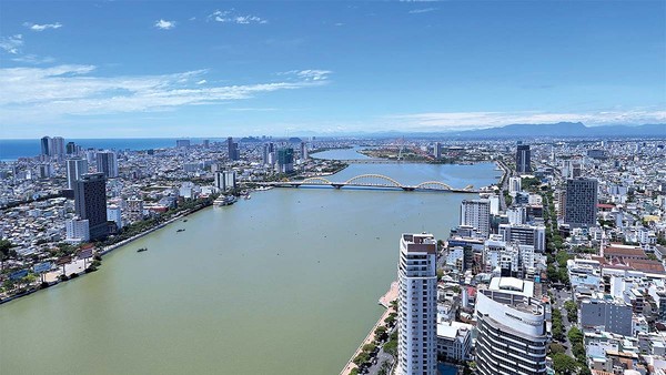 Nếu trước đây, đô thị Đà Nẵng quy hoạch lấy sông Hàn làm điểm lan tỏa, thì với không gian địa lý mới, quy hoạch hướng đến đa cực và đa trung tâm (Ảnh: Hà Minh)