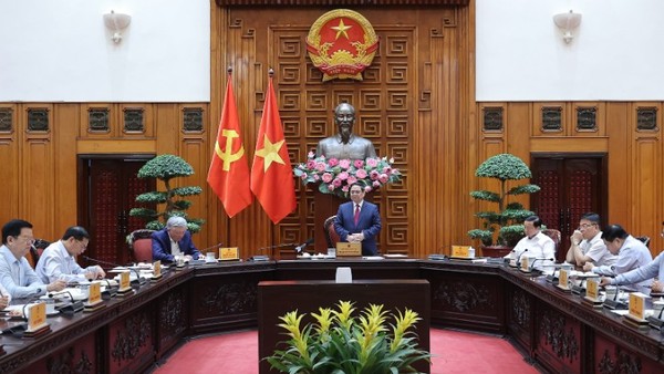 Thủ tướng Phạm Minh Chính chủ trì cuộc họp của Thường trực Chính phủ về công tác chuẩn bị triển khai dự án xây dựng kho dự trữ quốc gia dầu thô tại Nghi Sơn (Thanh Hóa) - Ảnh: VGP.