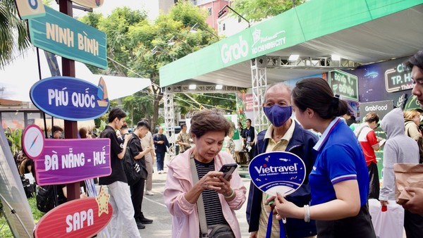 Rộn ràng Ngày hội Du lịch TP.HCM: Kích cầu hè, “đua” ưu đãi 