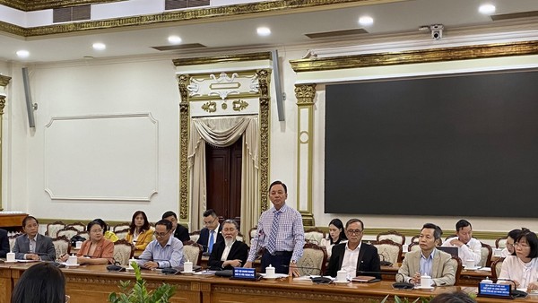 Ông Phạm Văn Triêm, Chủ tịch Hiệp hội Doanh nghiệp nhỏ và vừa TP.HCM (HCM-SME) chia sẻ tại buổi làm việc.