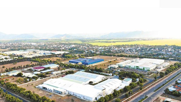 Khu kinh tế Nam Phú Yên đã thu hút nguồn lực đầu tư lớn.