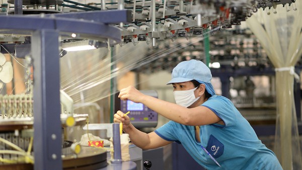 Xuất nhập khẩu 4 tháng đầu năm 2026 xấp xỉ 345 tỷ USD, tăng 24,2% so với cùng kỳ.