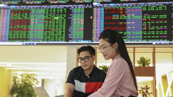 Dòng tiền nửa cuối quý II nhiều khả năng vẫn tập trung ở nhóm dẫn dắt như ngân hàng, chứng khoán và một phần bất động sản