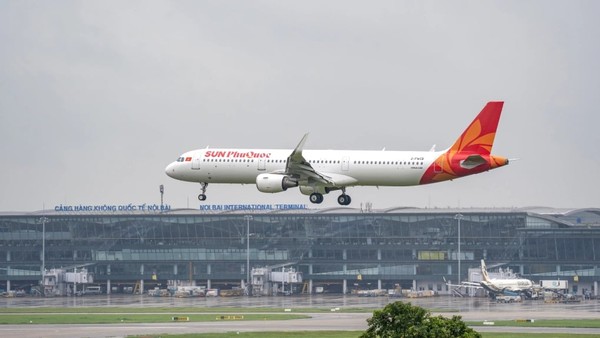 Một tàu bay A321 của của Sun PhuQuoc Airways. 
