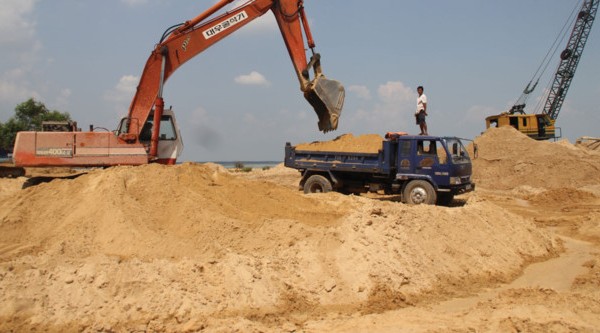 Trước nhu cầu rất lớn về vật liệu xây dựng sau sáp nhập, Sở Nông nghiệp và Môi trường tỉnh Lâm Đồng đề xuất nghiên cứu vật liệu xanh, vật liệu thay thế cát tự nhiên. Ảnh minh họa