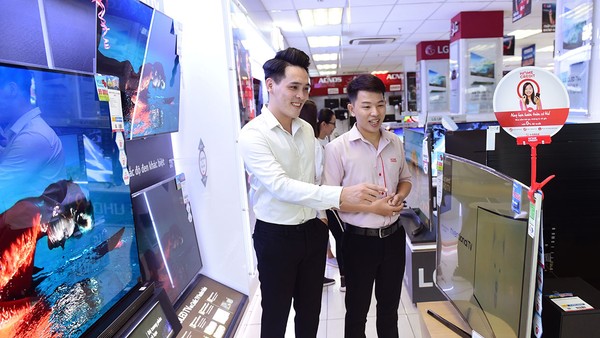Kinh tế tăng trưởng có tác động tích cực đến hoạt động tiêu dùng cá nhân, hộ gia đình 