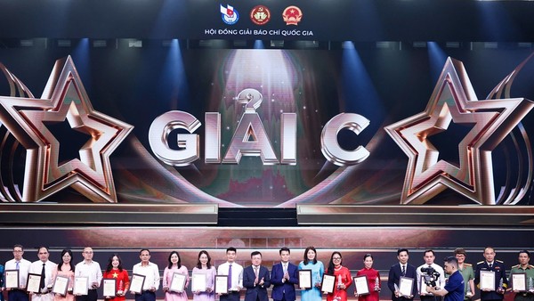 Báo Tài chính - Đầu tư đạt giải C Giải Báo chí Quốc gia lần thứ XX 