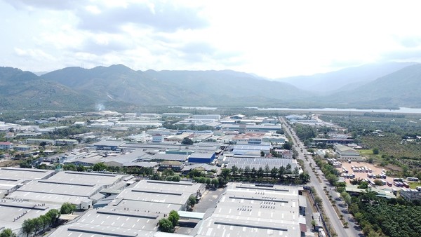 Các dự án có công nghệ lạc hậu, phát thải cao sẽ bị từ chối đầu tư ở Khánh Hòa. Trong ảnh là KCN Suối Dầu, tỉnh Khánh Hòa. 