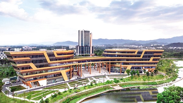 Việt Nam đang chuyển đổi sang mô hình phát triển mới dựa chủ yếu vào khoa học công nghệ, đổi mới sáng tạo và chuyển đổi số. Trong ảnh: Trung tâm Đổi mới sáng tạo quốc gia (Bộ Tài chính) 