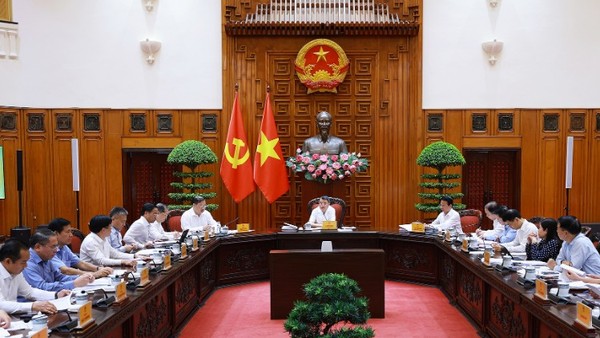 Thủ tướng chủ trì phiên họp Ban Chỉ đạo về tổ chức thi hành án, thu hồi tài sản bị chiếm đoạt, thất thoát trong các vụ án - Ảnh: VGP