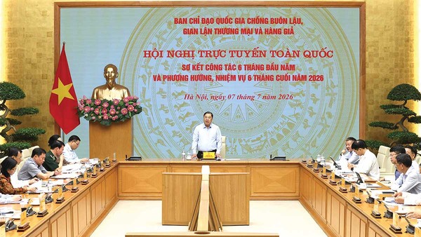 Toàn cảnh Hội nghị trực tuyến toàn quốc sơ kết công tác chống buôn lậu, gian lận thương mại và hàng giả 6 tháng đầu năm và phương hướng, nhiệm vụ trọng tâm 6 tháng cuối năm 2026 (Ảnh: Phương Nguyên) 