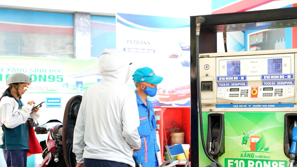 Nhập khẩu xăng dầu từ đầu năm đến 15/7/2026 tăng kỷ lục 2,36 tỷ USD so với cùng kỳ. 