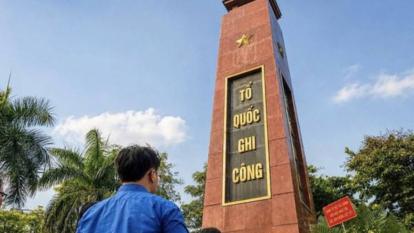 Tuổi trẻ Bộ Tài chính thắp sáng ngọn lửa tri ân các Anh hùng Liệt sĩ 
