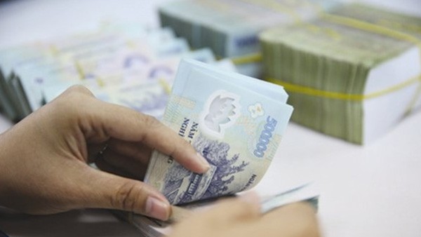 Ngân hàng đua phát hành chứng chỉ tiền gửi lãi suất cao huy động vốn