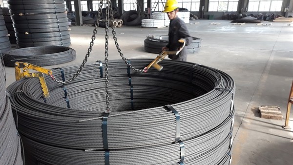 Việt Nam vừa khởi xướng điều tra chống bán phá giá thanh thép dự ứng lực nhập từ Trung Quốc.