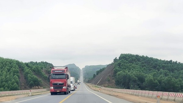 Cử tri TP. Huế kiến nghị sớm hoàn thành cao tốc Cam Lộ - La Sơn mở rộng 