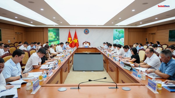 Quang cảnh buổi giao ban.