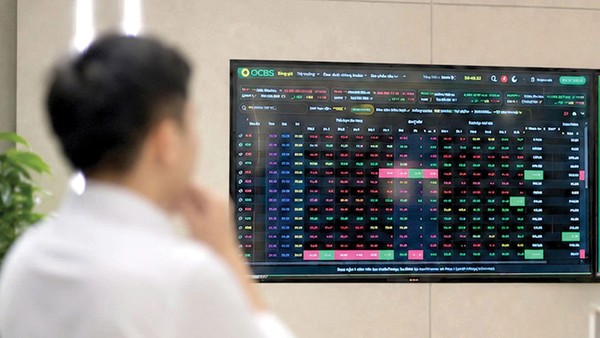 P/E của VN-Index hiện đã về vùng tương đương với những giai đoạn chịu cú sốc trong quá khứ