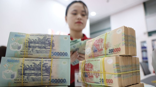 Lợi thế được dự báo nghiêng về các ngân hàng có tỷ lệ tiền gửi không kỳ hạn cao, cơ cấu khách hàng đa dạng và nguồn thu dịch vụ tốt. 