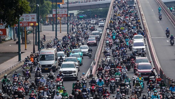 TP.HCM có khoảng 11,5 triệu xe mô tô, xe gắn máy và khoảng 1,2 triệu ô tô các loại.