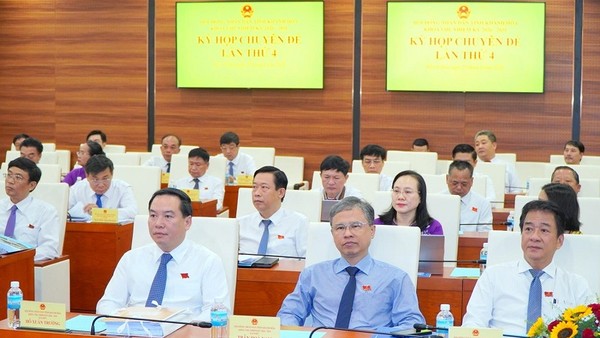 Tỉnh Khánh Hòa chính thức áp dụng nhiều chính sách hấp dẫn để thu hút, phát triển nhân lực chất lượng cao trong lĩnh vực khoa học, công nghệ, đổi mới sáng tạo và chuyển đổi số của tỉnh. Ảnh: Bảo Anh 