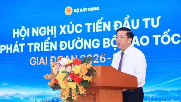 Bộ trưởng Bộ Xây dựng Trần Hồng Minh phát biểu tại Hội nghị xúc tiến đầu tư. 
