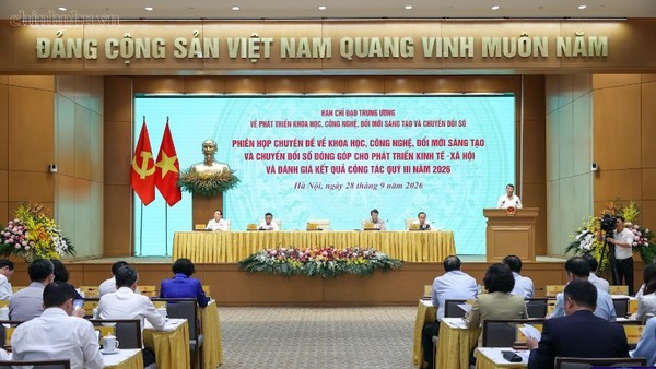 Thủ tướng Chính phủ Lê Minh Hưng, Trưởng Ban Chỉ đạo Trung ương về phát triển khoa học, công nghệ, đổi mới sáng tạo và chuyển đổi số, chủ trì phiên họp đầu tiên của Ban Chỉ đạo sau khi kiện toàn theo Quyết định số 208-QĐ/TW của Bộ Chính trị - Ảnh: chinhphu.vn
