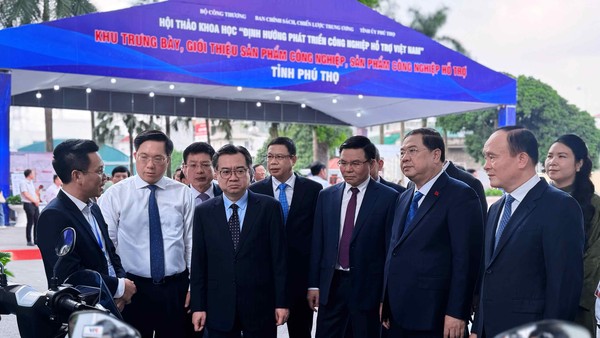 Công nghiệp hỗ trợ Việt Nam cần chuyển từ nội địa hóa sản phẩm sang làm chủ giá trị 