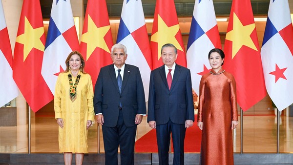 [Ảnh] Tổng Bí thư, Chủ tịch nước Tô Lâm và Phu nhân đón Tổng thống Panama và Phu nhân 