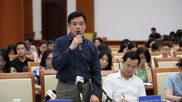 Ông Hoàng Văn Thu - Phó Chủ tịch Ủy ban Chứng khoán Nhà nước (UBCKNN). Ảnh: Mạnh Tuấn
