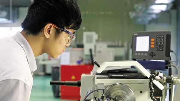 Dòng vốn FDI vẫn đổ về Việt Nam trong 9 tháng đầu năm 2026. Trong ảnh: Sản xuất tại một doanh nghiệp của Đức ở Việt Nam. Ảnh: Lê Toàn