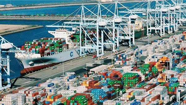 Kim ngạch xuất nhập khẩu tháng 10/2026 lập đỉnh mới, vượt 122 tỷ USD