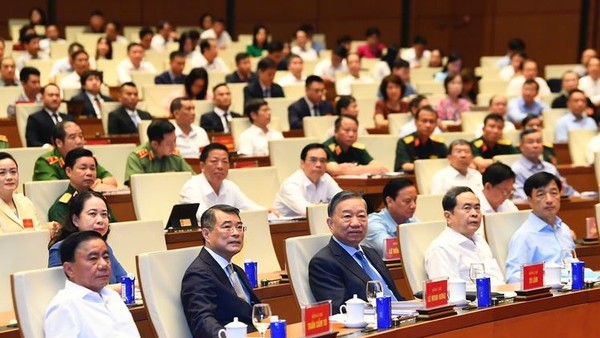 Các lãnh đạo nhà nước tham dự Hội nghị