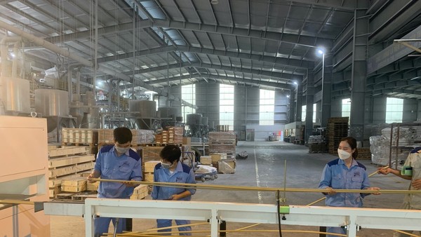 Không đủ điều kiện giao dịch ký quỹ, cổ phiếu Nhựa Pha Lê (PLP) giảm sàn