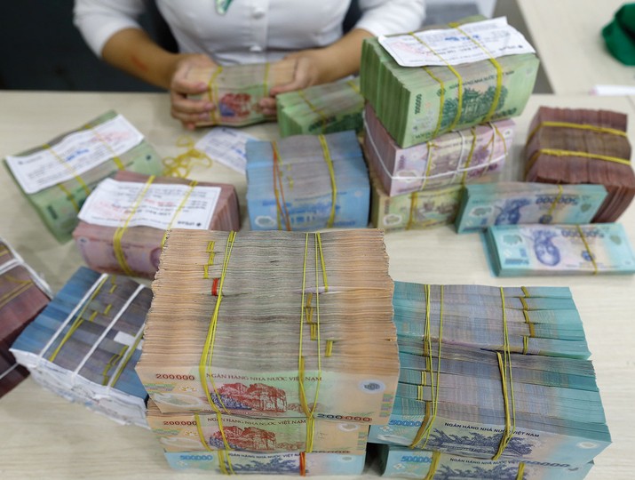 Tín dụng tăng cao những tháng cuối năm thúc đẩy lợi nhuận ngân hàng