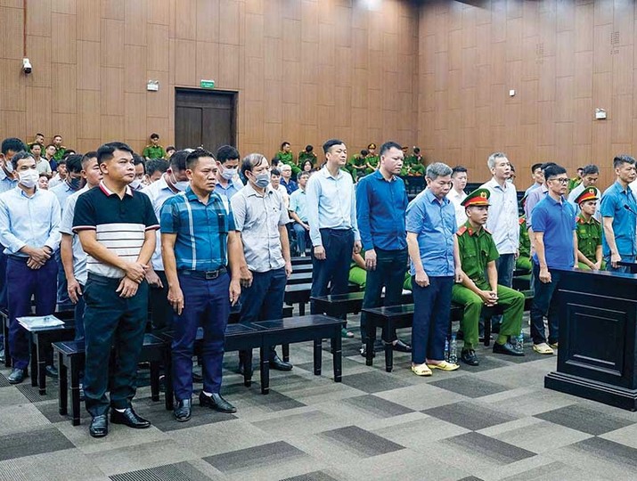 Các bị cáo bị truy tố trước tòa