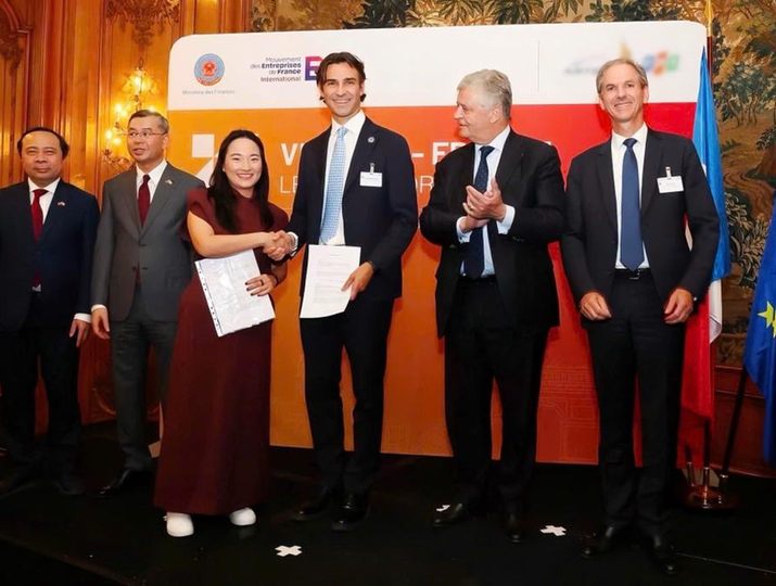 Quandela và Quanova ký thoả thuận hợp tác chiến lược nhằm hỗ trợ phát triển lâu dài năng lực tính toán lượng tử tại Việt Nam.