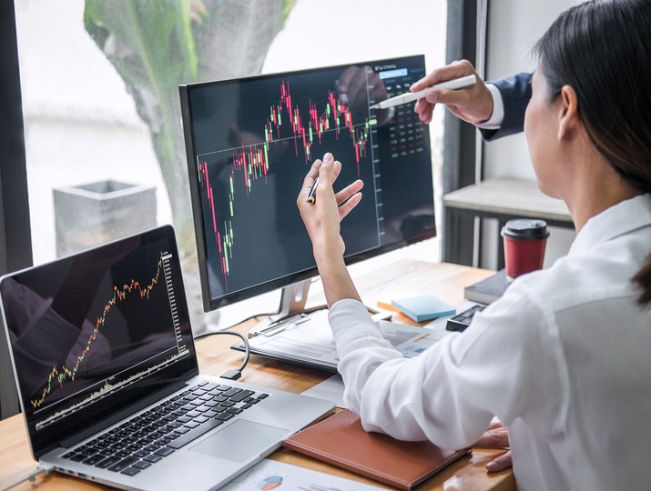 Cổ phiếu quốc phòng tăng vọt trên khắp châu Âu và châu Á
