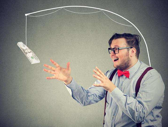 Thị trường tài chính 24h: Giá vàng thế giới tiếp tục giảm mạnh