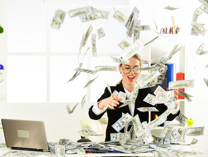 Khối ngoại giảm gần 90% bán ròng trong tháng 8, điểm tên những cổ phiếu góp công lớn