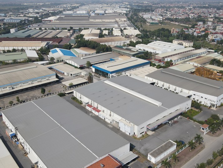 Với nhà xưởng xây sẵn, doanh nghiệp có thể nhanh chóng đưa nhà máy, dây chuyền sản xuất vào vận hành. Ảnh: Dũng Minh.